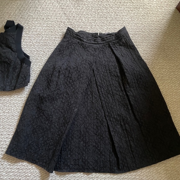 Lulu two piece set - Picture 7 of 15